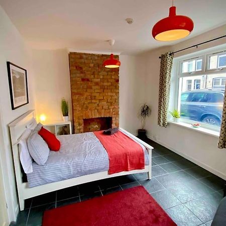 Brickworks - 2 Bedrooms, 15 Mins Walk To The Centre, With Garden Cardiff Luaran gambar
