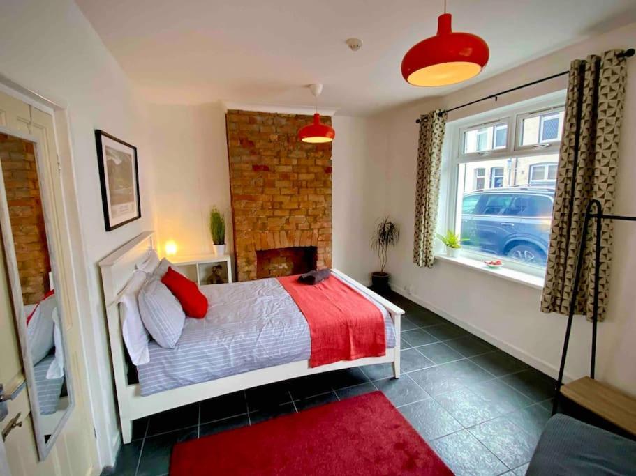 Brickworks - 2 Bedrooms, 15 Mins Walk To The Centre, With Garden Cardiff Luaran gambar